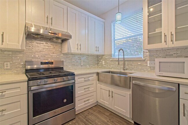 Photo - 13421 Tossa Ln
