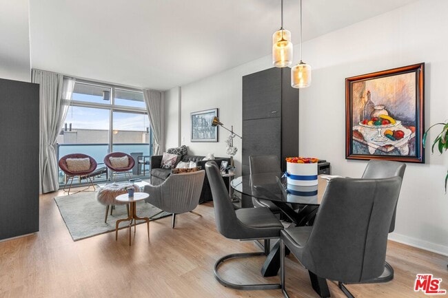 Photo - 13700 Marina Pointe Dr Unidad 621