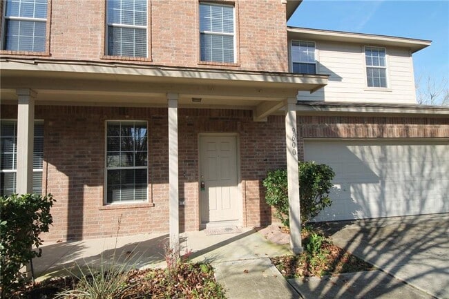 Photo - 9600 Magna Carta Loop