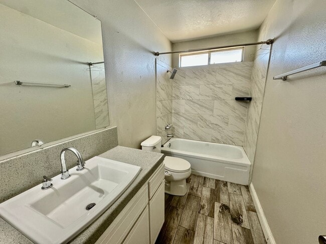 Photo - Spacious 2BD/2BTH with Private 2 Car Garag... Unit 205 (Austin)