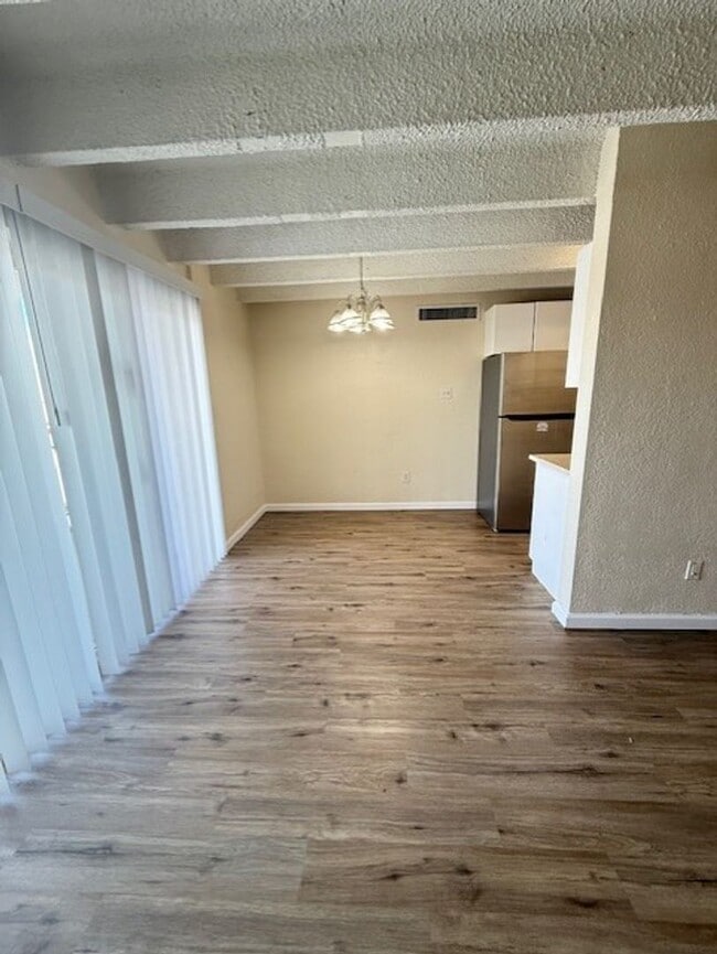 The Lanai Apartments