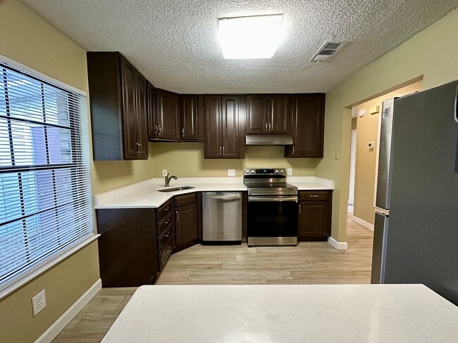 Photo - 2 bedroom 1 bath duplex available for rent!