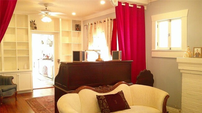 Photo - 303 E Plymouth St