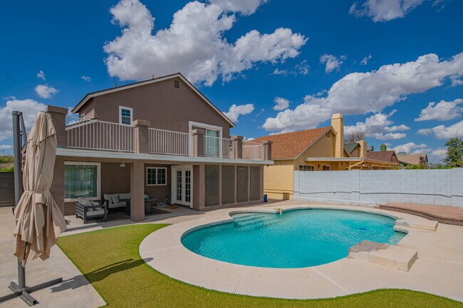 Photo - 10615 N 63rd Dr