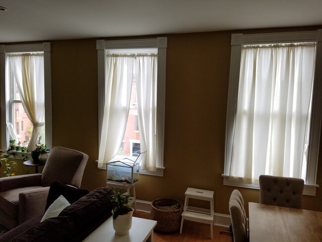 Photo - 1728 Bolton St Unidad 3