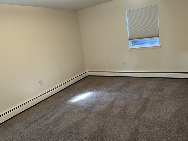 Photo - 302 River Rd Unit A1