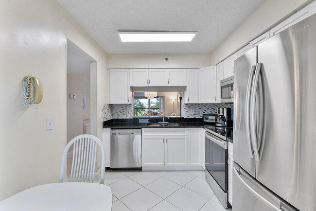 Photo - 7260 Kinghurst Dr Unit 205