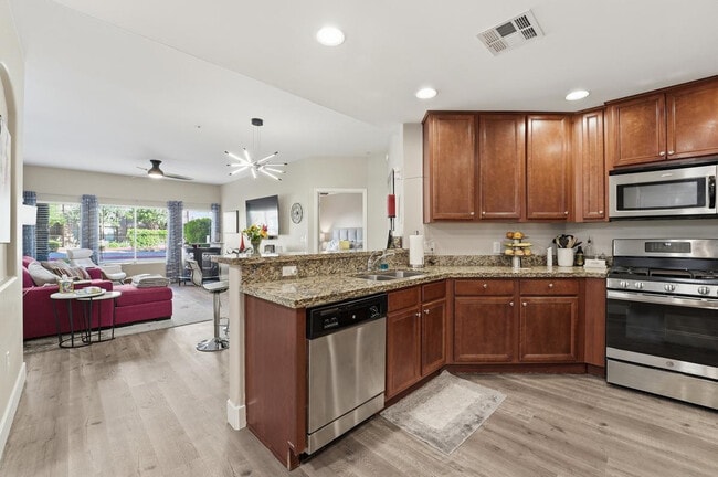 Photo - 5450 E Deer Valley Dr Unidad 1435