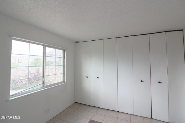 Photo - 5200 Carousel Dr Unidad 2