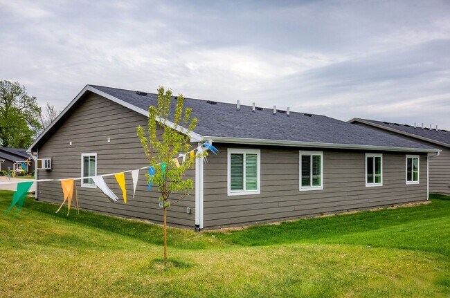 Photo - Twin Eagles East