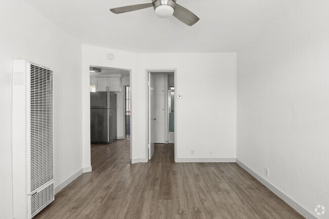 Building Photo - 727 Olive Ave Rental