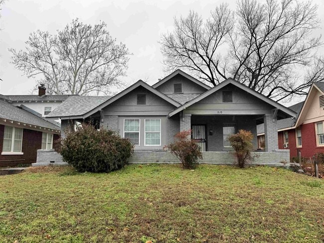 Building Photo - 919 N Willett St