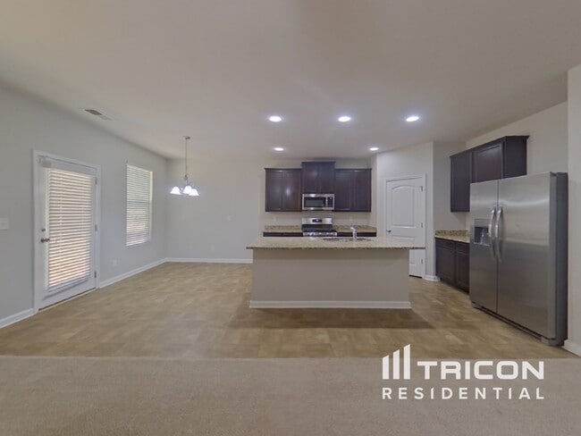 Photo - 64 Ledford Way