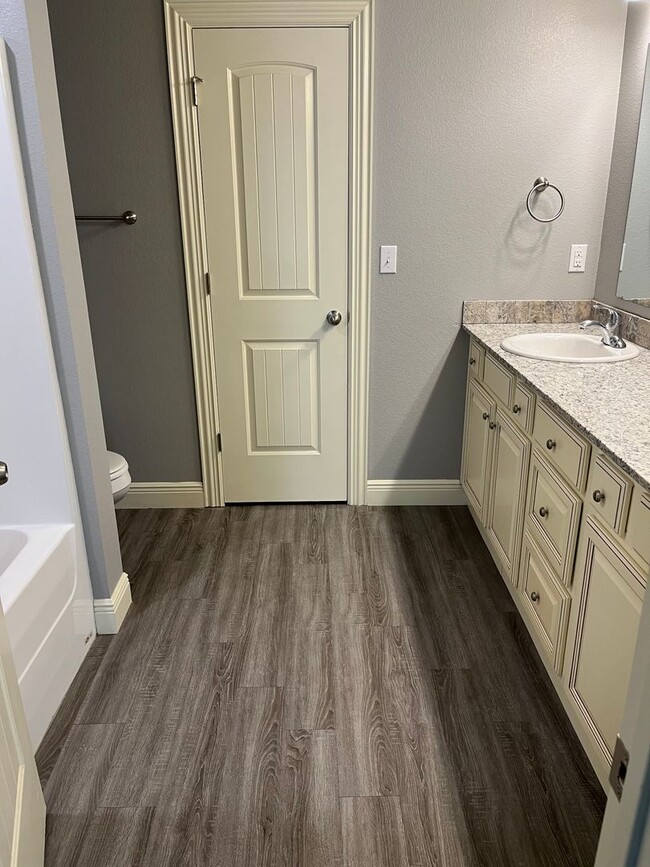 Photo - 3 bedroom Duplex