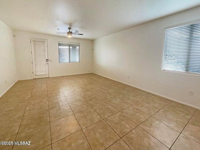 58834 BRANDING IRON Ct
