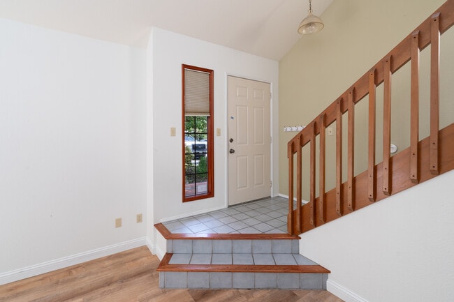 Photo - 124 N 39th Pl