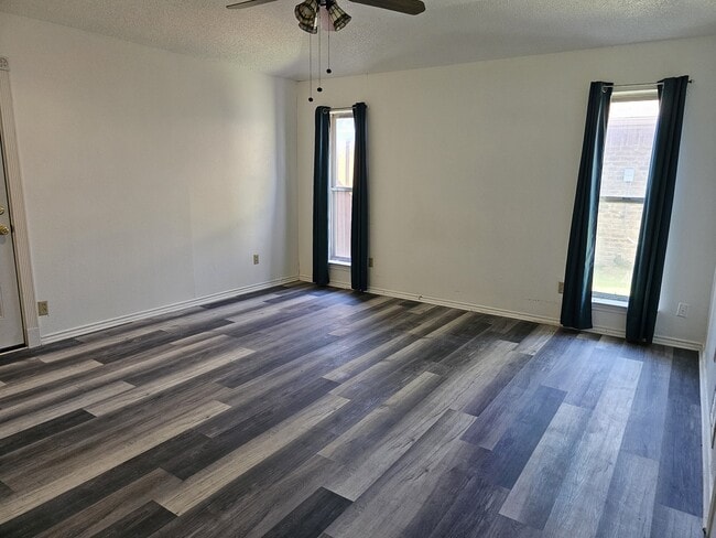 Photo - 1126 Mayapple Dr