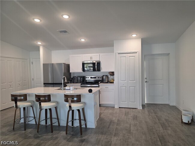 Photo - 4421 NE 15th Pl