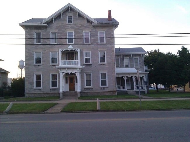 Photo - 515 W Washington St Unit 3