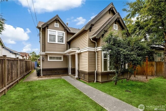 Building Photo - 3Bd/2.5Ba Seattle House