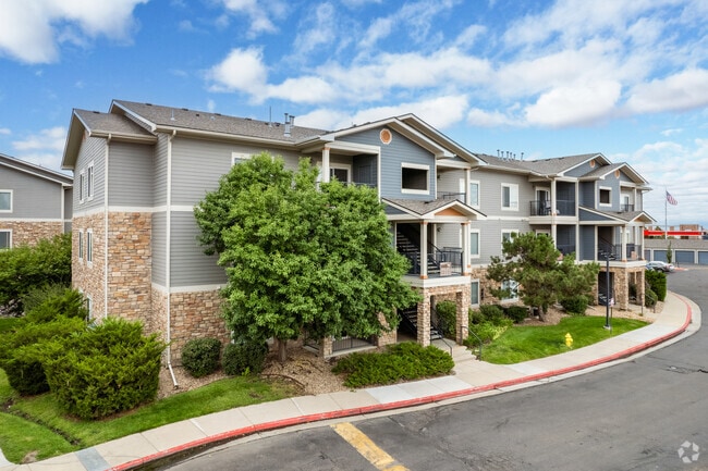 Building Photo - Platte View Landing