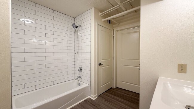 Photo - 1400 Cumberland St Unit 105