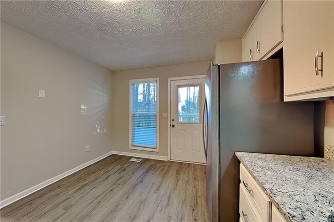 Photo - 4798 Southern Ct NW