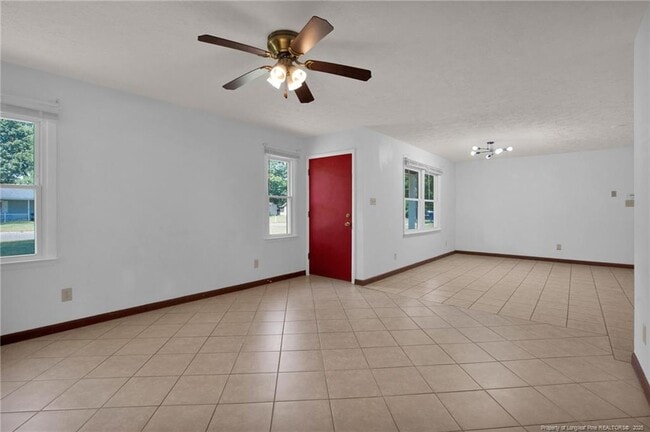 Photo - 2231 Tolgate Rd