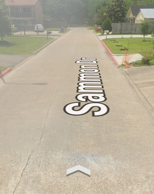 Photo - 502 Sammon Dr