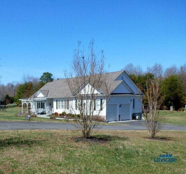 Photo - 4646 Old Fredericksburg Rd Apartment Unit 1