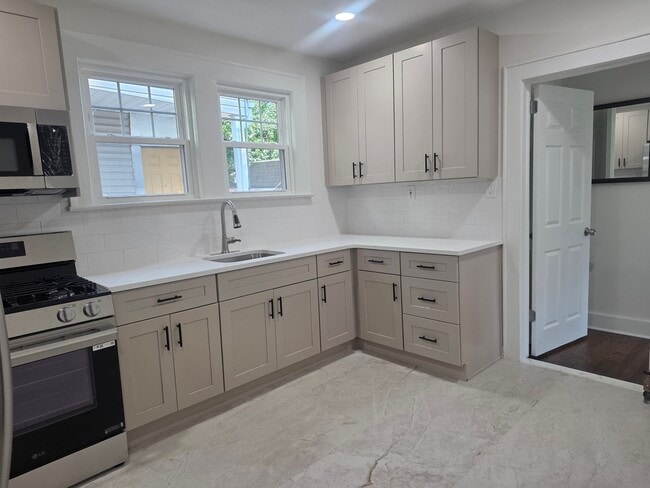 29 Rich St Unit 1