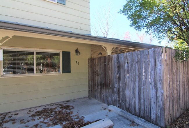 Photo - Walk to the Comal River, Schlitterbahn, & Downtown NB /1/1 Duplex with Courtyard! Includes Fridge...