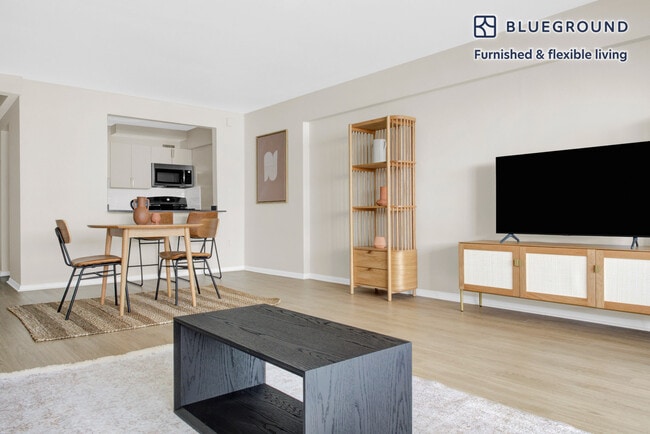 Photo - 10 Emerson Pl Unit FL4-ID499