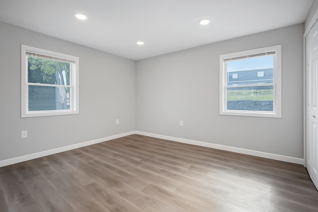 Palisades Apartments