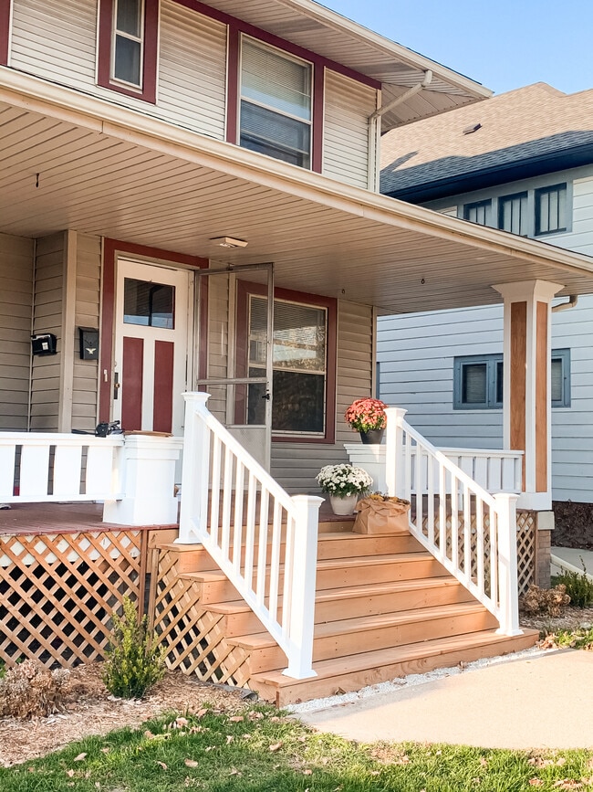 Front Porch Entrance - 2332 E Washington Ave Apartments Unit #1
