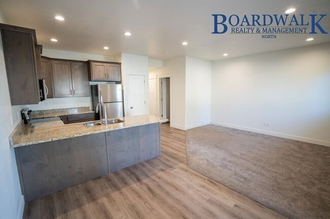 Photo - Great 3 Bedroom Townhome with Garage