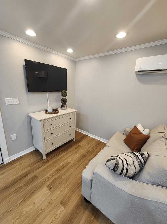 Photo - 490 E Stanford St Unit B