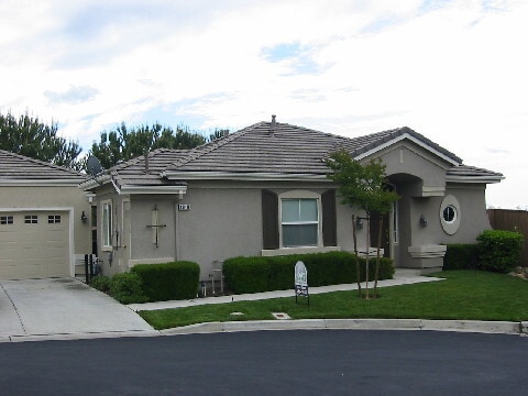 Building Photo - Browns Valley 3/2 located in a gated commu... Rental