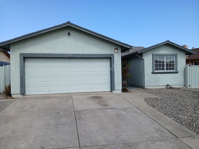 Building Photo - 400 Mokelumne Dr