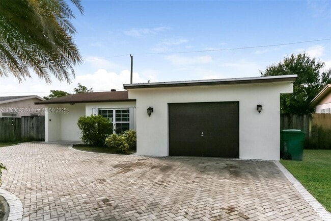 Building Photo - 7730 NW 39th St