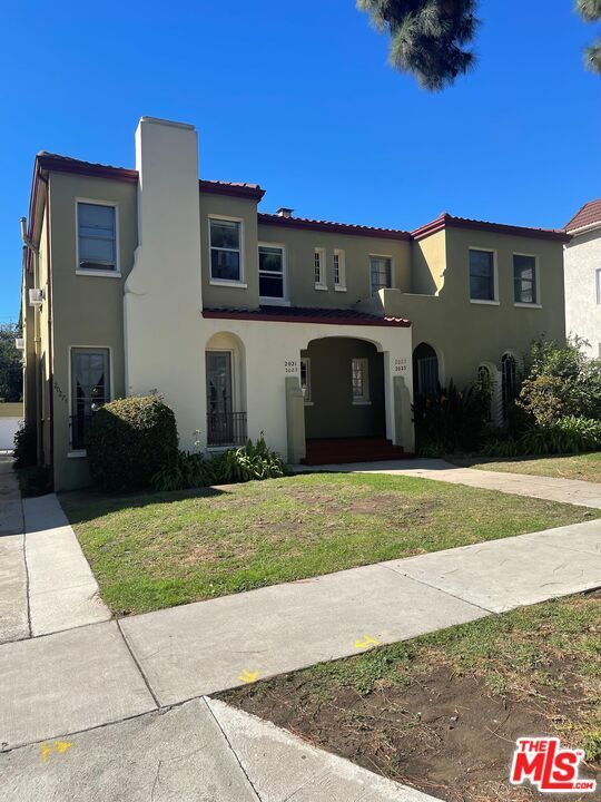 Building Photo - 2021 N Vermont Ave Rental