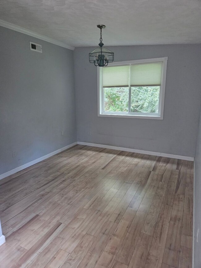 Photo - 81 Bridle Way