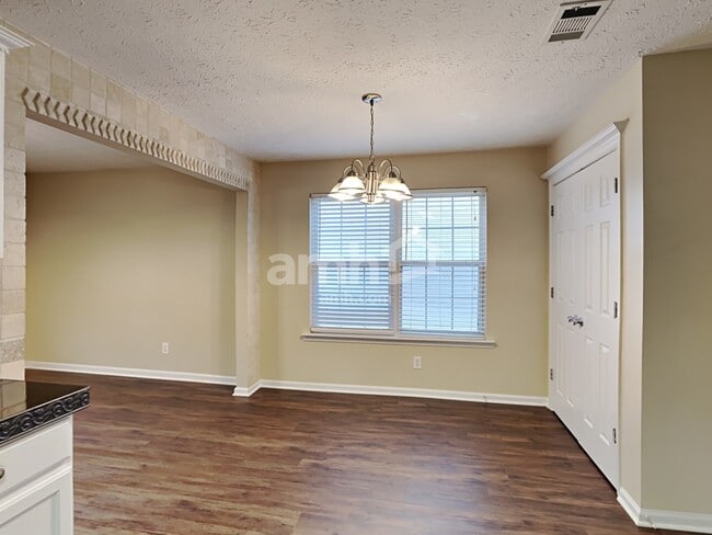 Photo - 3860 Charlton Ives Dr NW