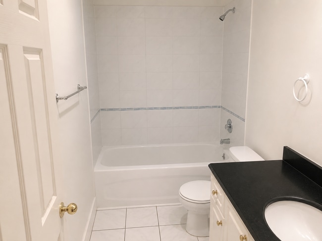 Photo - 3706 Oxford St