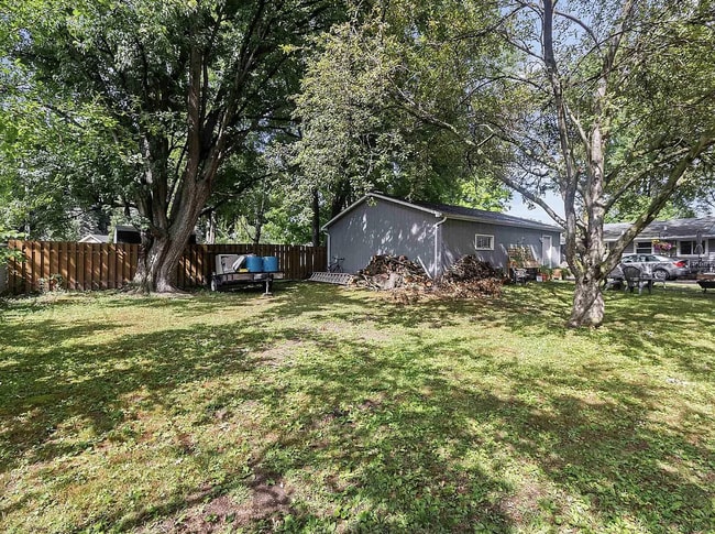 Photo - 1325 Cardinal Ln