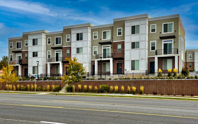 Parkview Townhomes - Parkview Townhomes