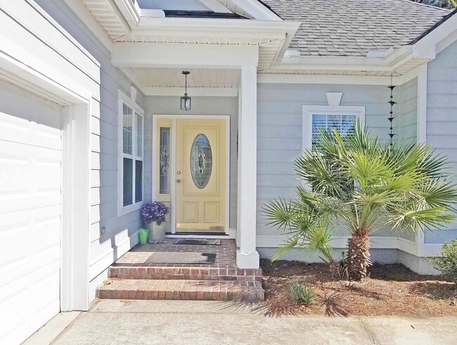 Photo - 216 Club Cir