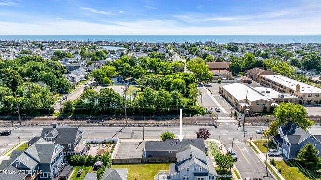 Photo - 501 Forman Ave