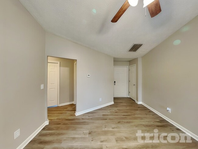 Photo - 118 Taylor Knoll Way