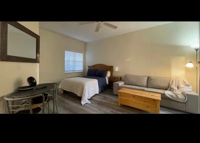 Photo - 9832 Perfect Dr Unidad FURNISHED STUDIO